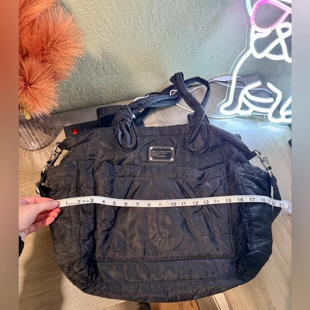 Marc Jacobs elegant black